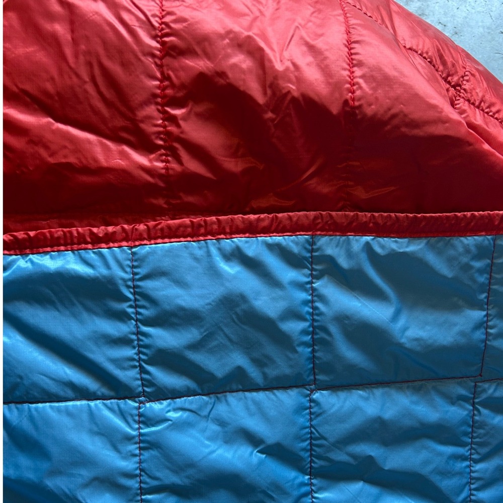 Cotopaxi Teca Blanket Red Blue Reversible Quilted Lightweight Camping Outdoor - Picture 4 of 4